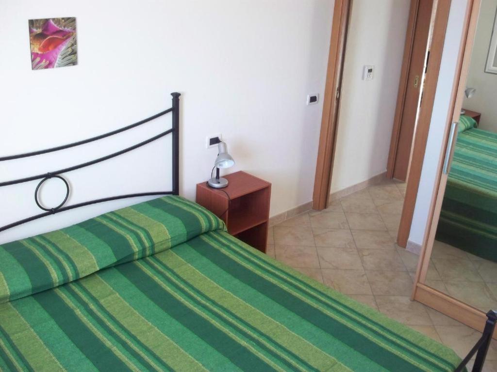Gli Appartamenti Sul Mare Valledoria  Exterior foto