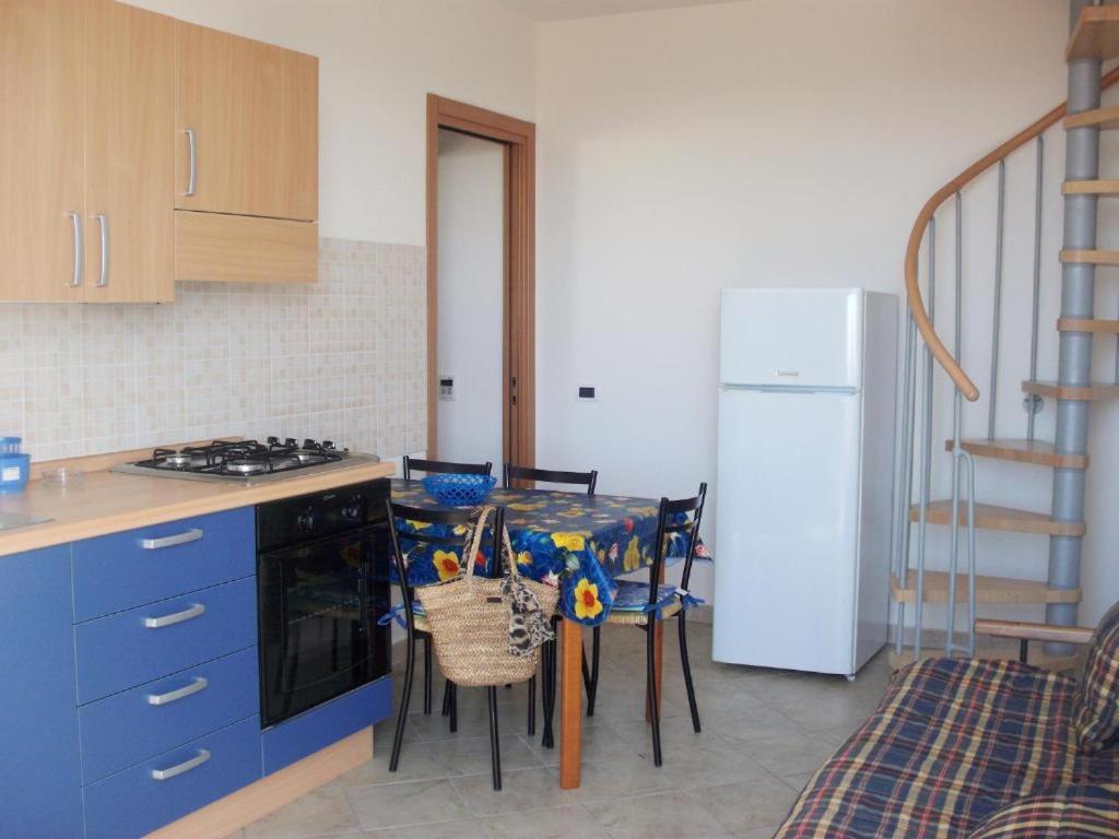 Gli Appartamenti Sul Mare Valledoria  Exterior foto