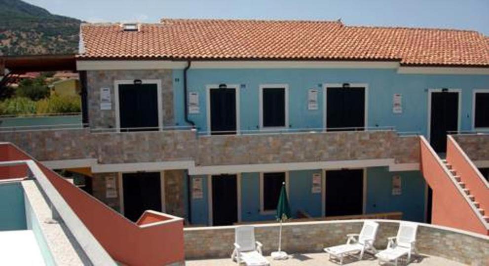 Gli Appartamenti Sul Mare Valledoria  Exterior foto